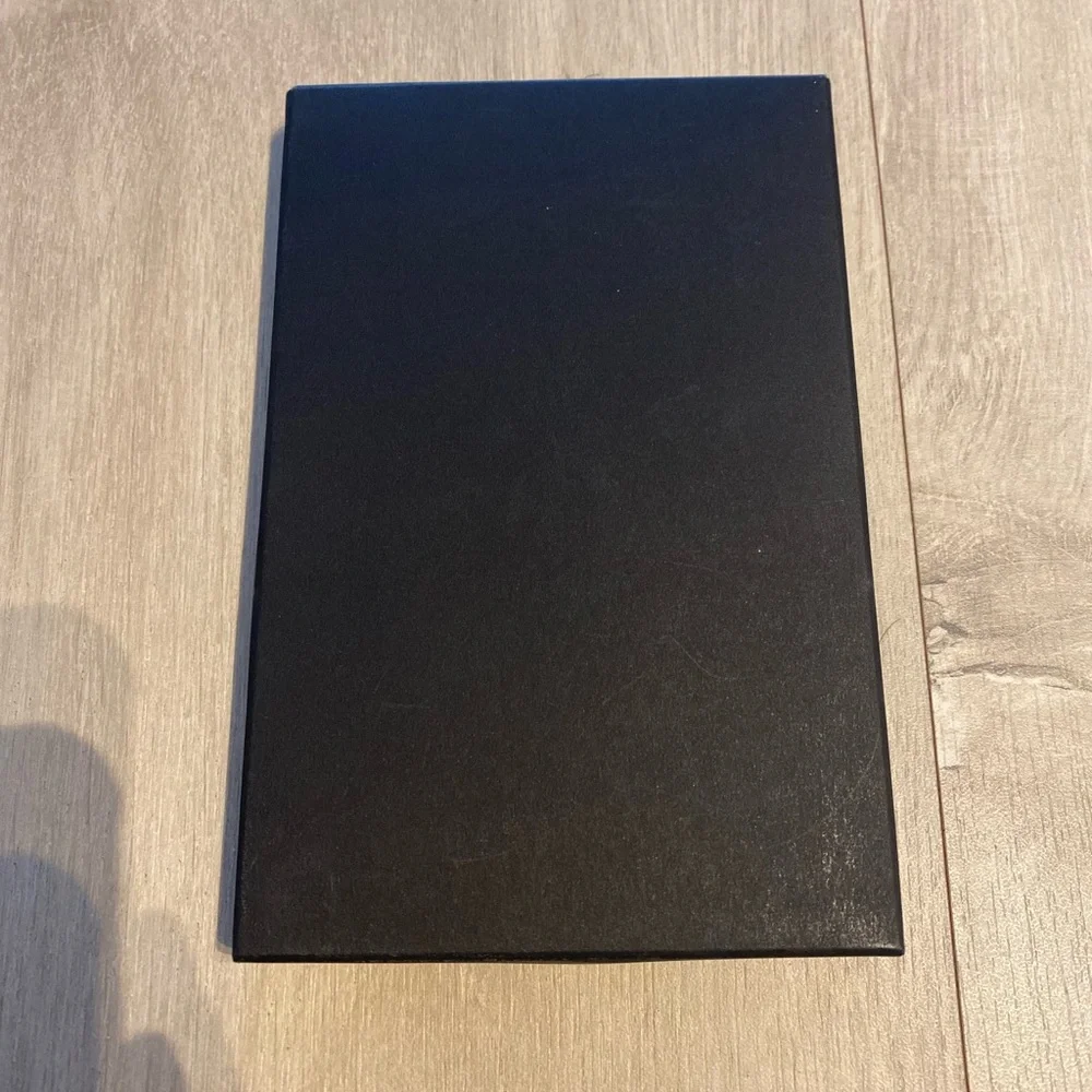 FENDI✨ - Picture 2 of 3